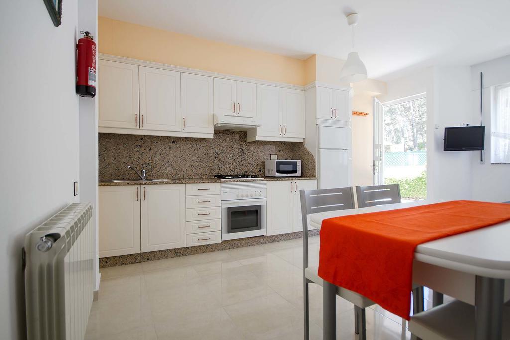 Apartamento Playa De Larino Gándara Buitenkant foto